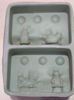 Frogs Two Casual