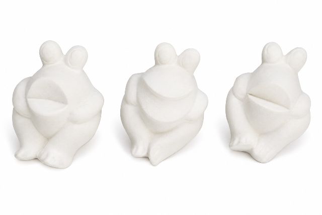 Frogs Three Sitting